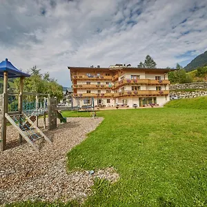 https://johanneshof-dein-mountain-wohlfuhlhotel.saalbachhinterglemmhotels.com