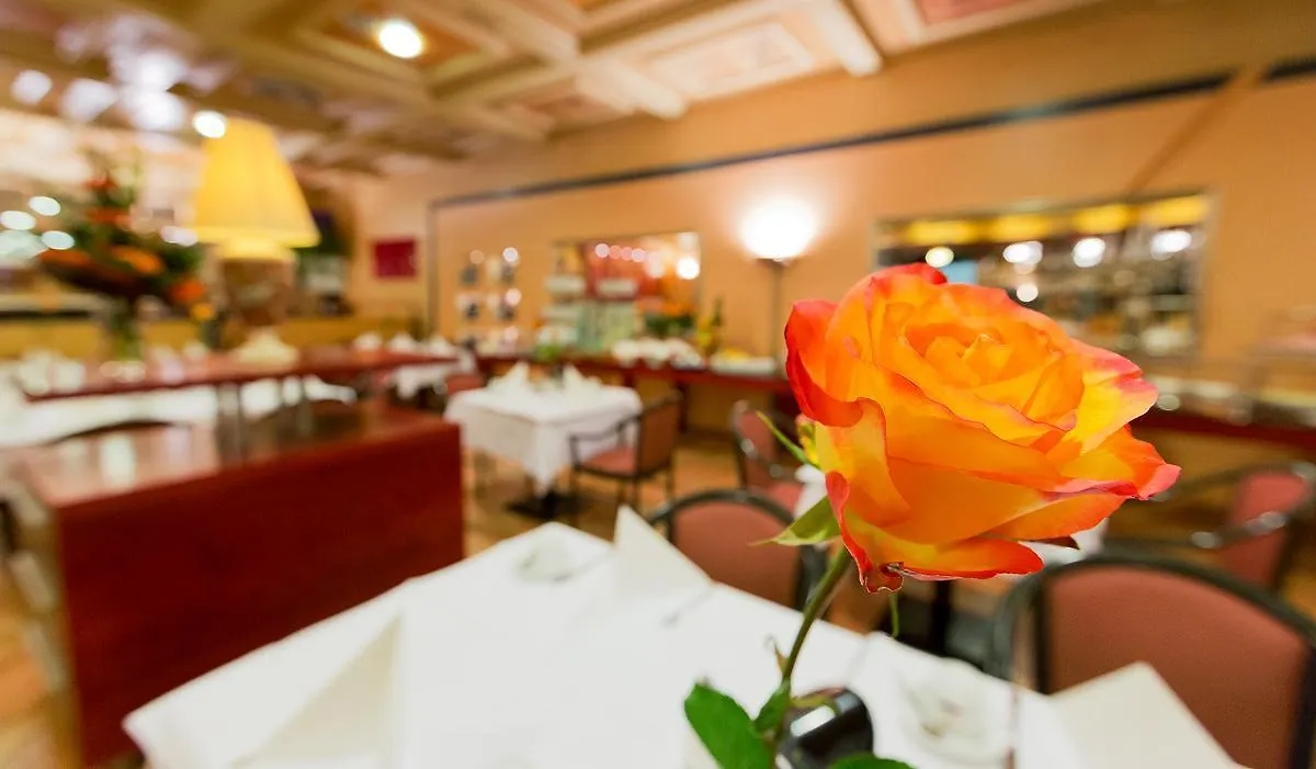 Vienna Sporthotel Отель