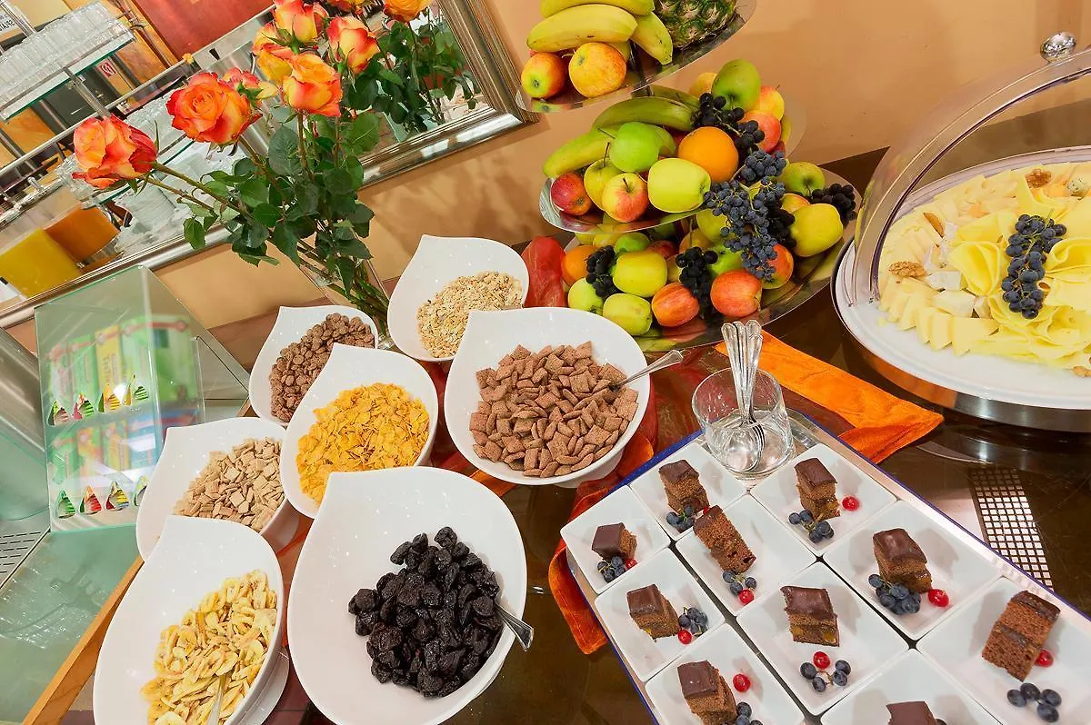 Vienna Sporthotel Hotel