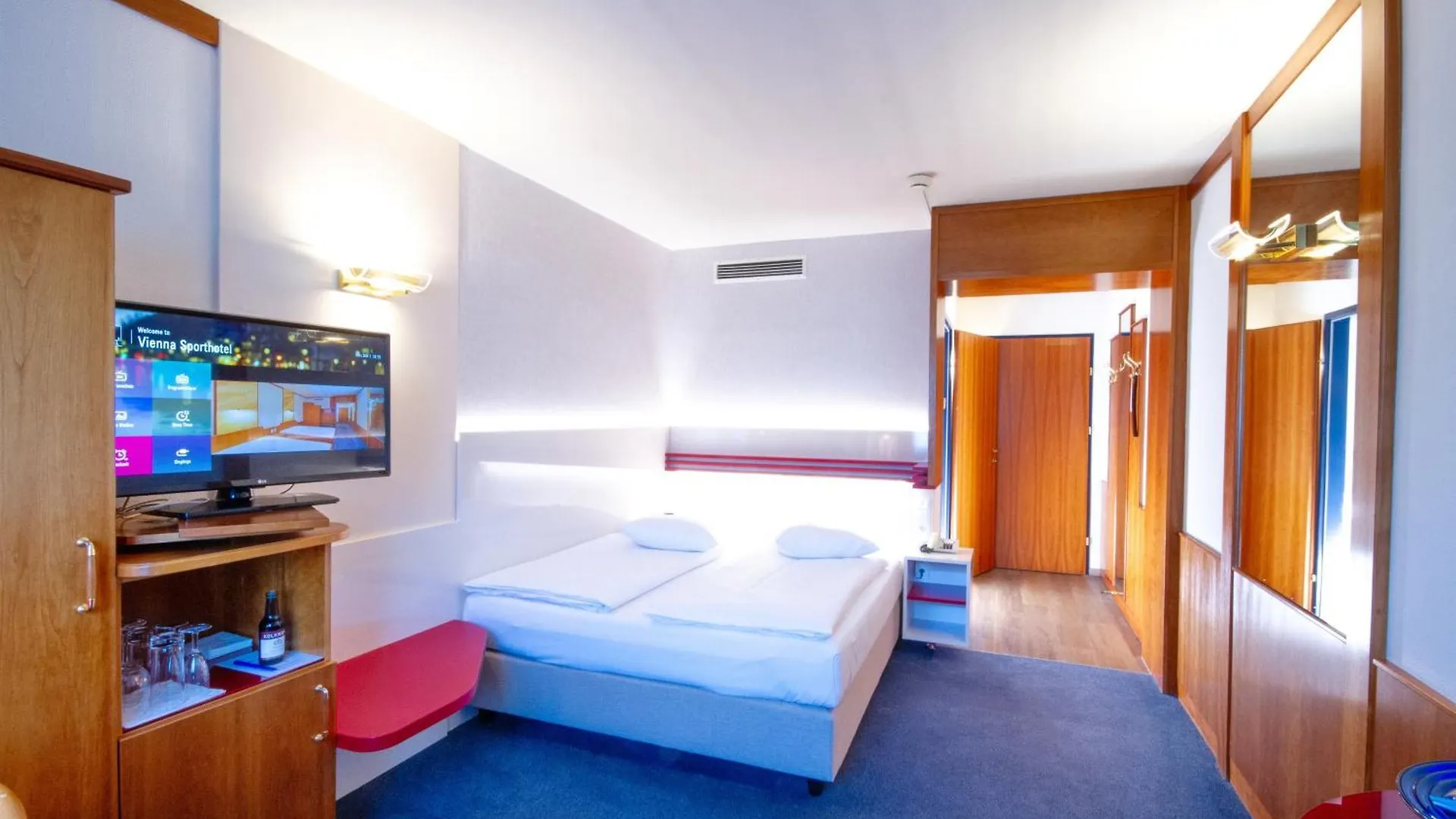 Vienna Sporthotel 4*,
