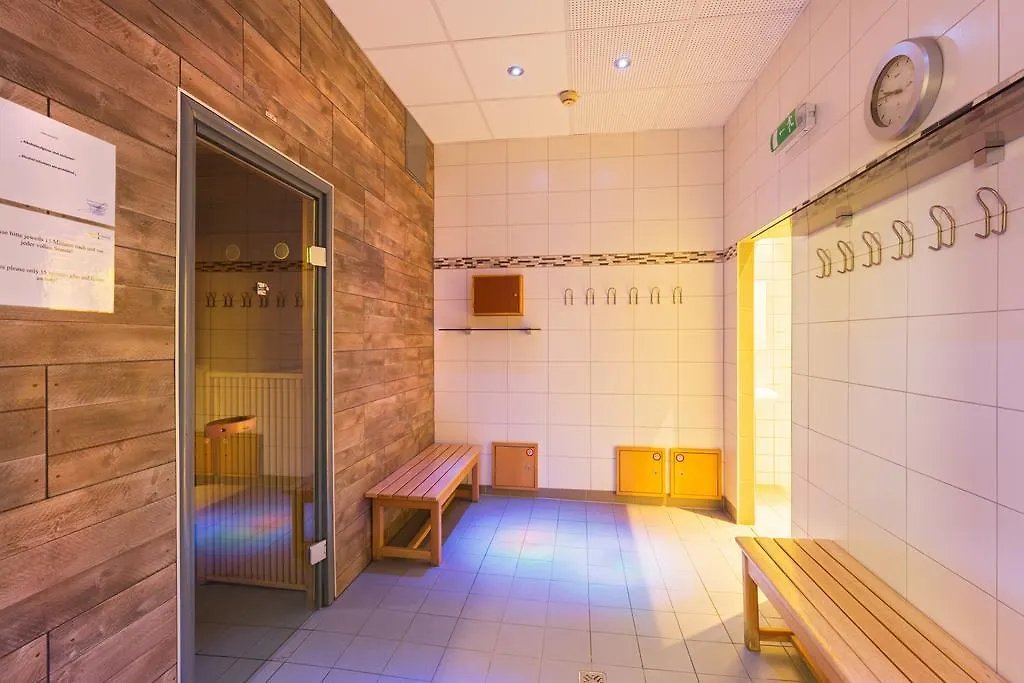 Vienna Sporthotel 4*,  Austria