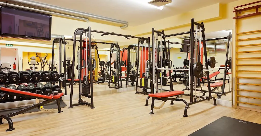 Vienna Sporthotel 4*,  Austria